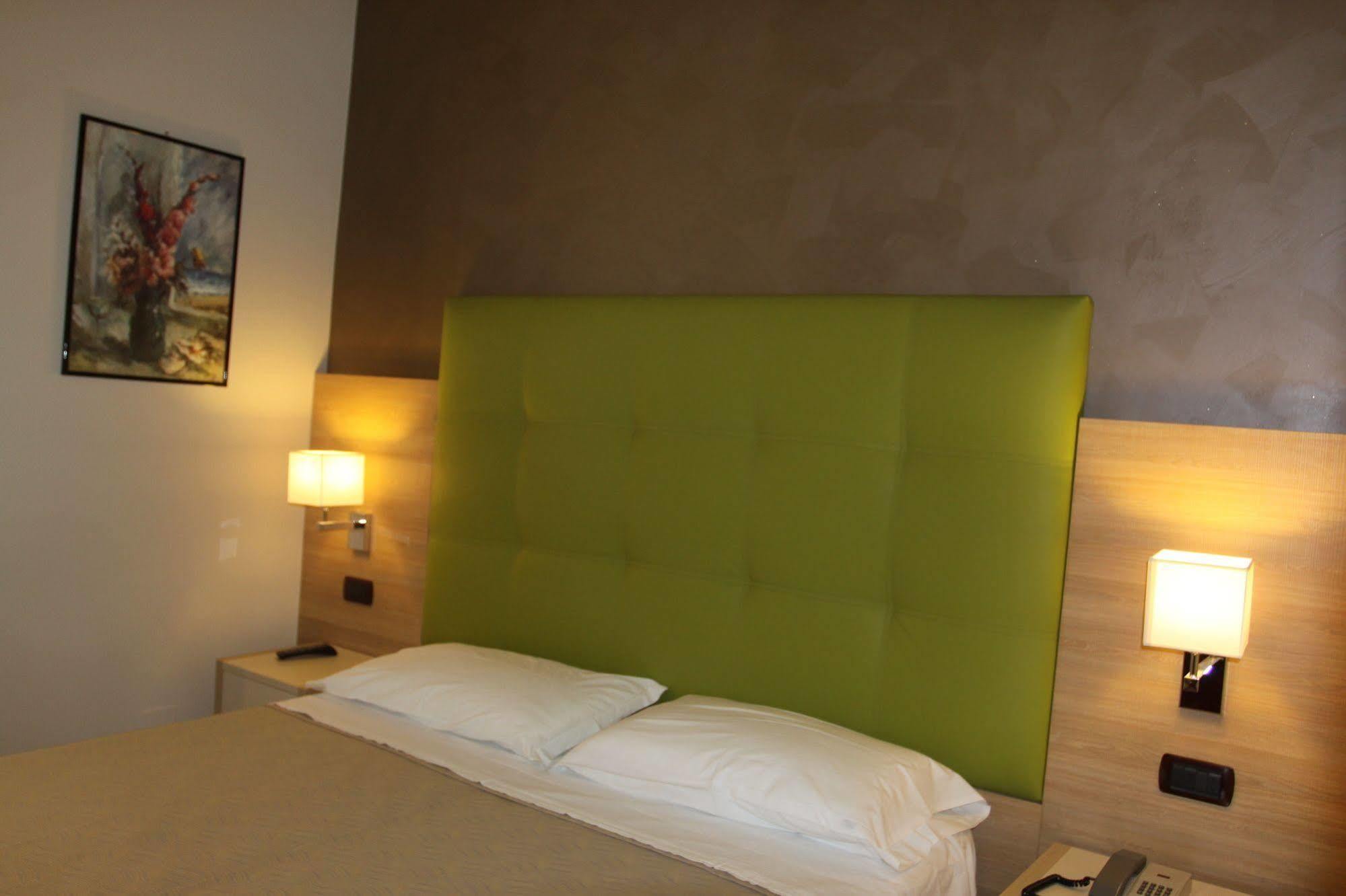 Hotel Adele Bellaria-Igea Marina Eksteriør billede